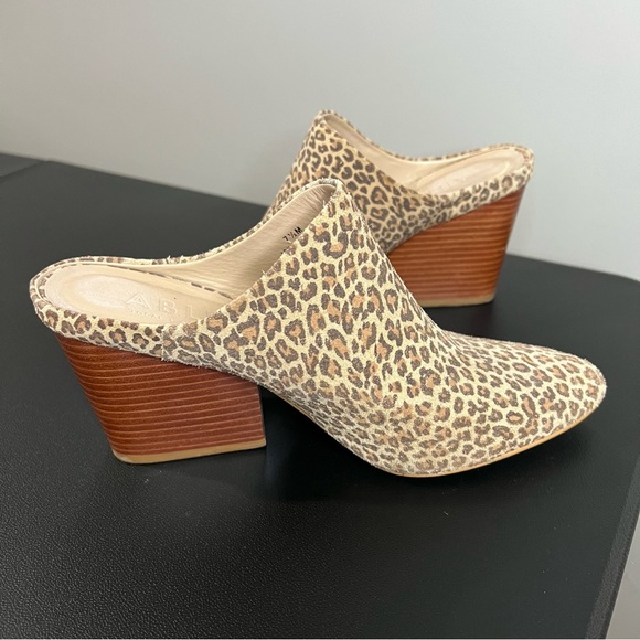 ABLE Rojas Mules Leopard Print Size 7 1/2 - Picture 3 of 8